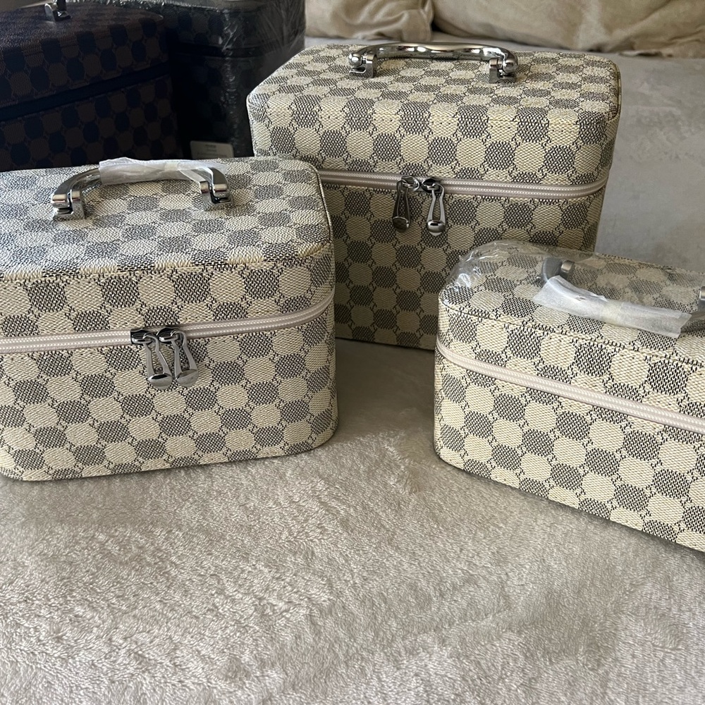 Cosmetic Bag NEW😍